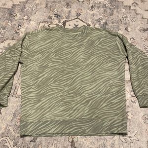 Lululemon green perfectly oversized crew